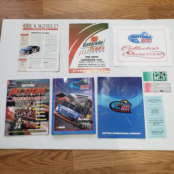 Nascar 1997 Daytona 500 Official Souvenir Program Package in Plastic Holder - Picture 1 of 9
